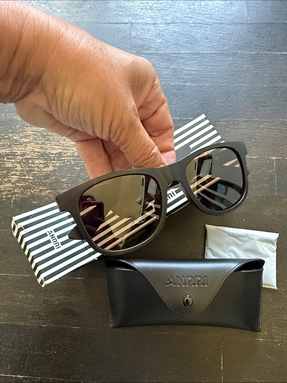 Women's Black Classic Square Sunglasses